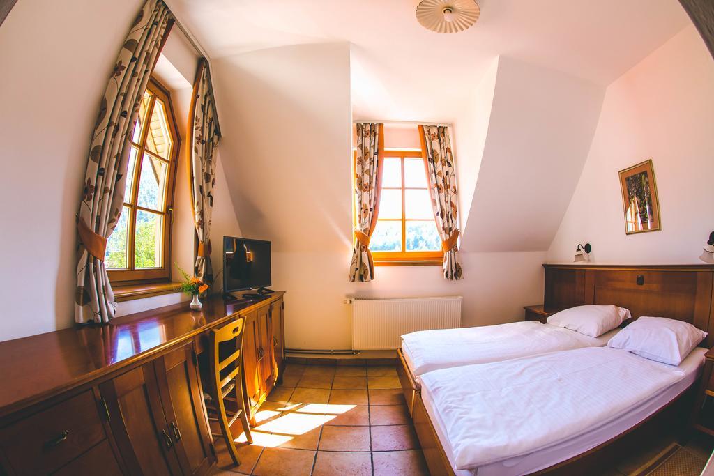 Hotel Kovac Osilnica Bagian luar foto